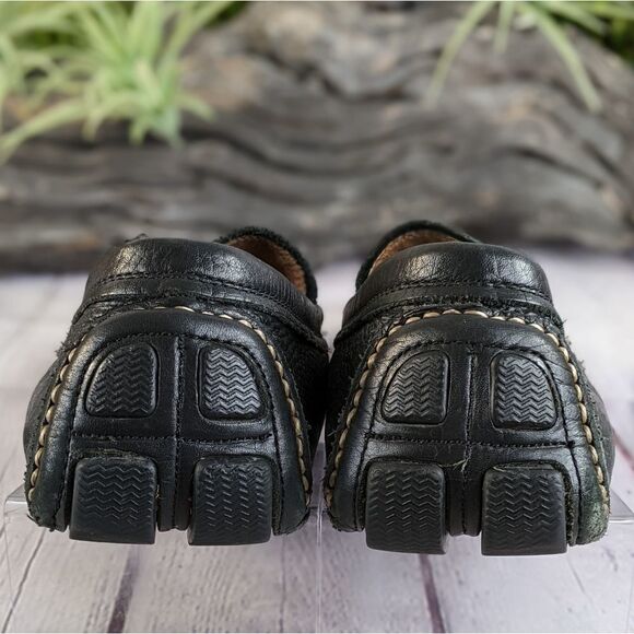 Banana Republic Men's Garrett Driving Loafer - Picture 5 of 9